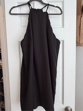 Lulu’s Little Black Dress